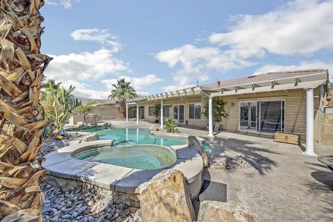 41271 Mackenzie Ln, Indio, CA 92203 photo 3