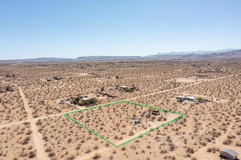 57628 Pine Rd, Landers, CA 92285 photo 9