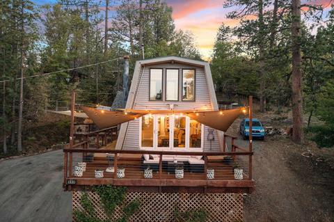 554 Talmadge Rd, Big Bear Lake, CA 92315 photo 2