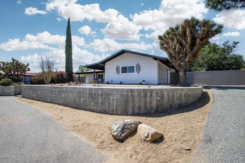 56595 Golden Bee Dr, Yucca Valley, CA 92284 photo 4