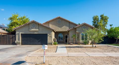 1249 Black Sea Ave, Thermal, CA 92274 | 36 Photos | MLS #219096236 - Movoto