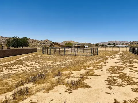 14223 Oden Dr, Apple Valley, CA 92307 photo 19