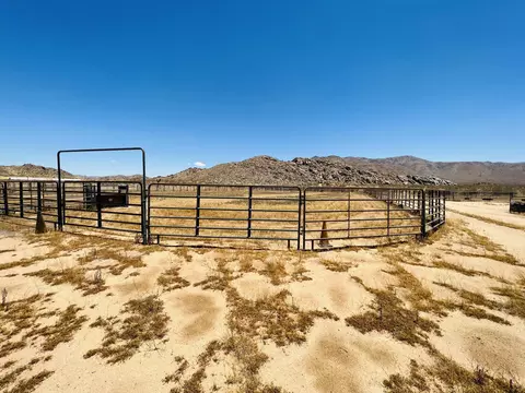 14223 Oden Dr, Apple Valley, CA 92307 photo 20