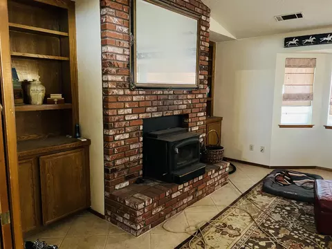 14223 Oden Dr, Apple Valley, CA 92307 photo 5