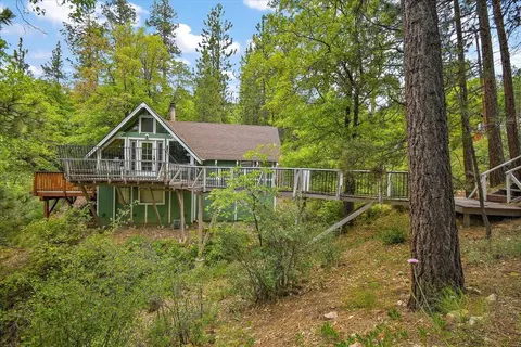 1050 Minton Ave, Big Bear City, CA 92314