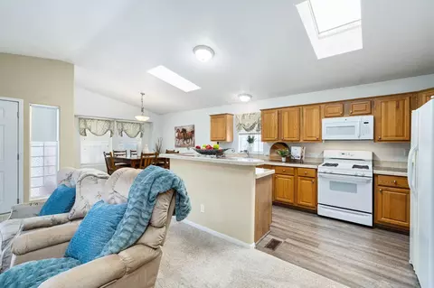 69525 Dillon Rd #SPC 97, Desert Hot Springs, CA 92241