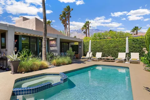2831 Sundance Cir W, Palm Springs, CA 92262