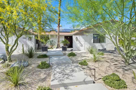 2982 E Alta Loma Dr, Palm Springs, CA 92264