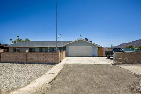 109 Naples Ln, Thermal, CA 92274
