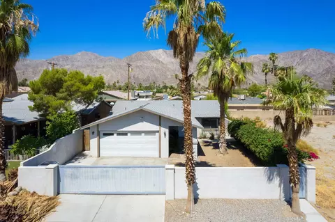 52805 Avenida Navarro, La Quinta, CA 92253