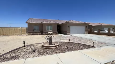 2435 Sand Hill Ave, Thermal, CA 92274