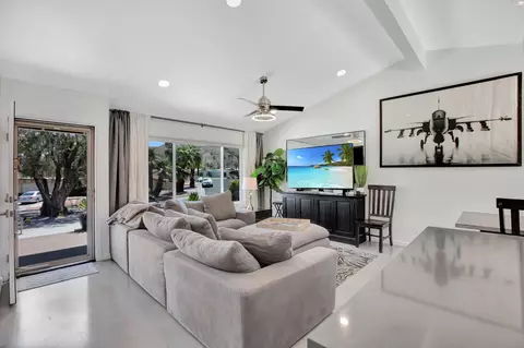 39001 Paradise Way, Cathedral City, CA 92234