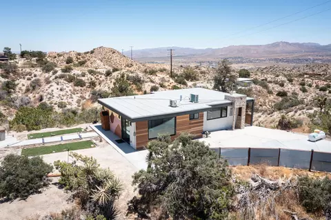 56454 Nelson Ave, Yucca Valley, CA 92284 photo 2