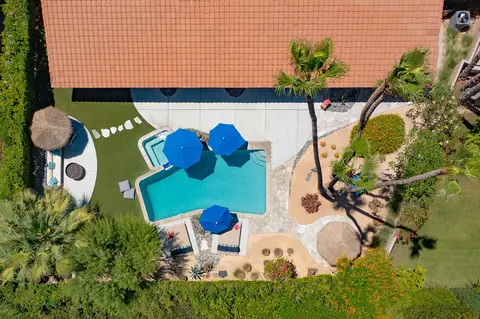 2390 E Santa Ynez Way, Palm Springs, CA 92264