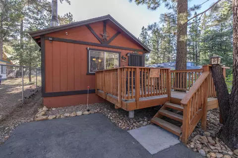 336 Moreno Ln, Sugarloaf, CA 92386