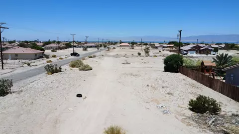 1260 Arctic Ave, Thermal, CA 92274