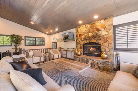 320 Edgemoor Rd, Big Bear Lake, CA 92315 photo 7
