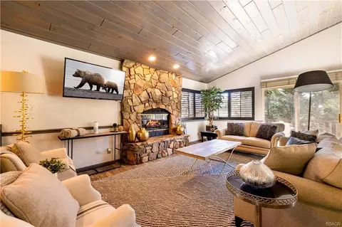 320 Edgemoor Rd, Big Bear Lake, CA 92315 photo 6