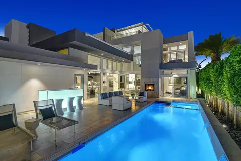 1049 Ziel Dr, Palm Springs, CA 92262