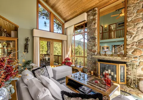 54241 Northridge Dr, Idyllwild, CA 92549