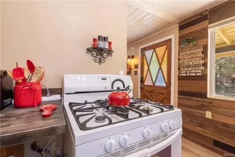 42609 La Placida Ave, Big Bear Lake, CA 92315 photo 11