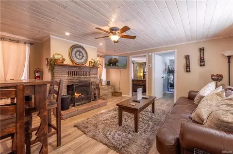 42609 La Placida Ave, Big Bear Lake, CA 92315 photo 3