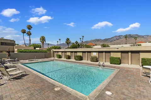 479 Bradshaw Ln, Palm Springs, CA 92262