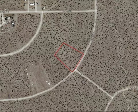 125 Th Street East Avenue S12, Sun Village, CA 93543