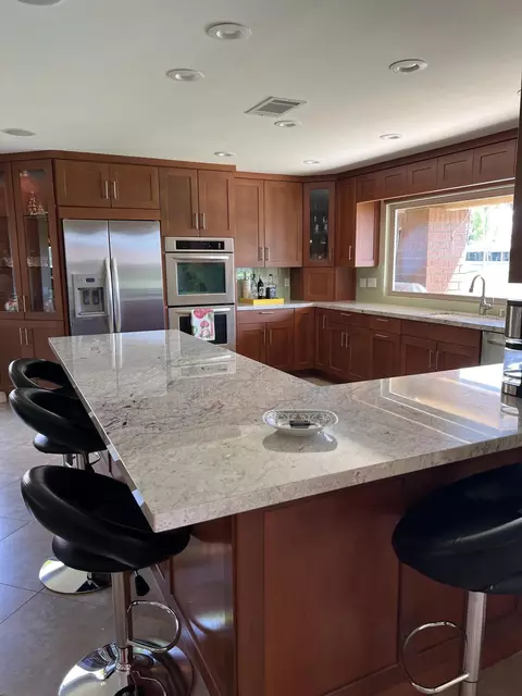41 Joya Dr, Palm Desert, CA 92260