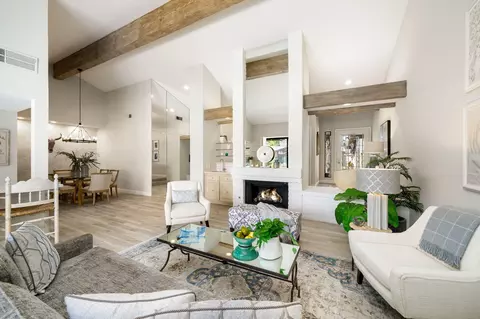 202 Green Mountain Dr, Palm Desert, CA 92211