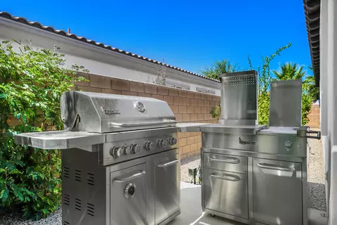 48692 Pear St, Indio, CA 92201 photo 41