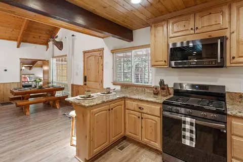 42551 Willow Ave, Big Bear Lake, CA 92315 photo 9