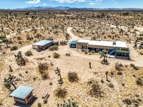 3733 Julcrest Rd, Yucca Valley, CA 92284 photo 8