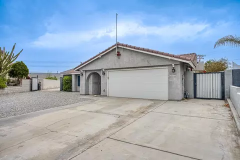27380 Melanita Dr, Cathedral City, CA 92234