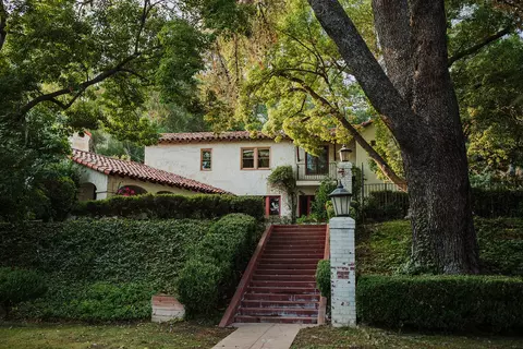 808 W Edgehill Rd, San Bernardino, CA 92405