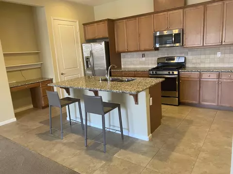 2409 Via Calderia, Palm Desert, CA 92260