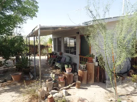 21200 Smith Rd, Desert Hot Springs, CA 92241