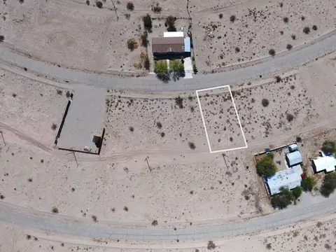 2353 Lynwood Ave, Thermal, CA 92274