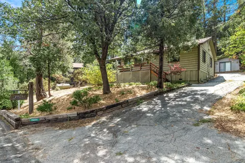 25631 Cedar Glen Dr, Idyllwild, CA 92549