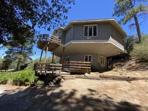 54490 Village View Dr, Idyllwild, CA 92549