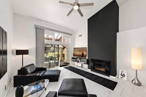 156 Desert Falls Cir, Palm Desert, CA 92211