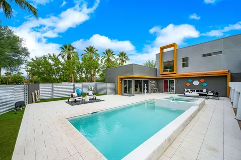 445 Dion Dr, Palm Springs, CA 92262