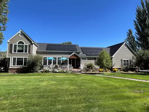 1521 Shay Rd, Big Bear City, CA 92314