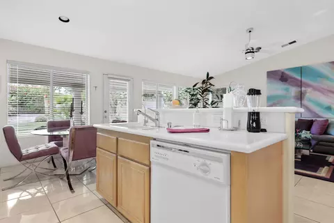 45 Sutton Pl E, Palm Desert, CA 92211 photo 10