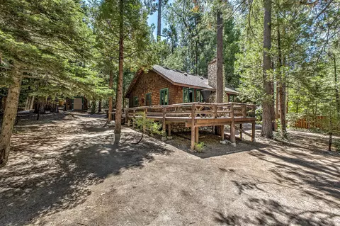 54205 Strawberry Valley Dr, Idyllwild, CA 92549