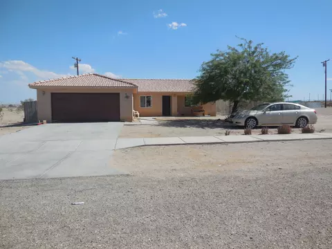 1245 Diamond Ave, Thermal, CA 92274
