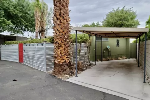 370 Logenita St, Palm Springs, CA 92264