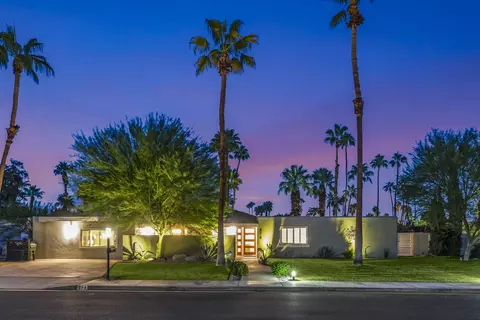 574 N Chiquita Cir, Palm Springs, CA 92262