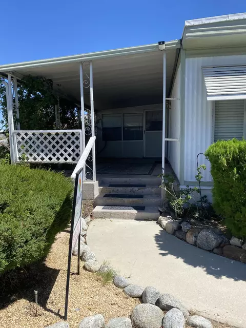 14 Lazy B Dr, Palm Desert, CA 92260
