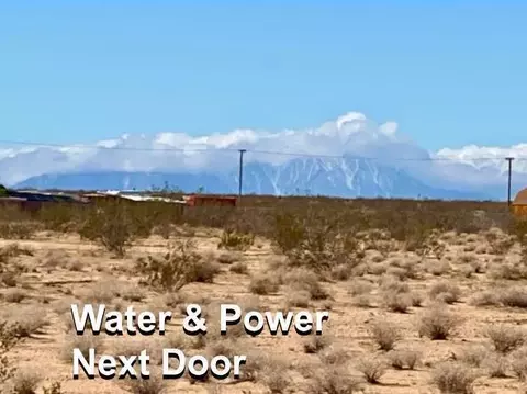 206 Venus Rd, Joshua Tree, CA 92252